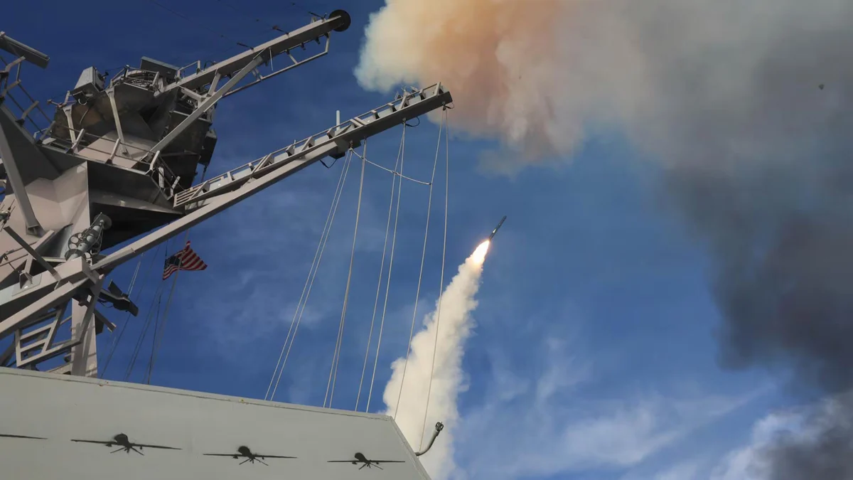 EEUU ataca una base iraní en Bandar Abbás tras derribar drones sobre el estrecho de Ormuz