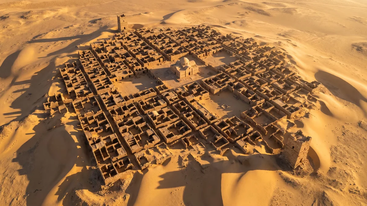 Descubren una ciudad bizantina del siglo IV enterrada bajo las arenas del desierto occidental de Egipto
