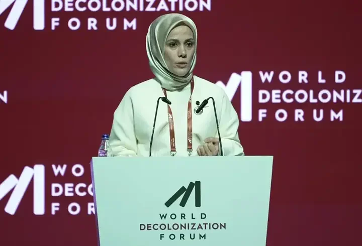 Esra Albayrak: Daha adil bir için çalışmalıyız