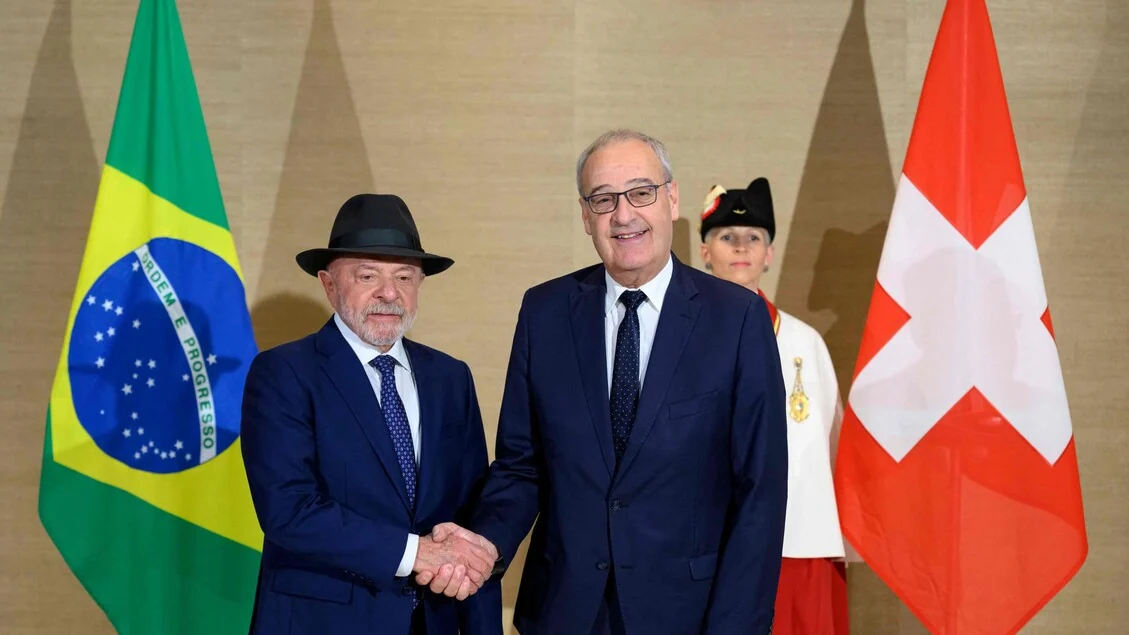 Via al G7 di Evian, nel pomeriggio l'arrivo dei leader, stasera la cena