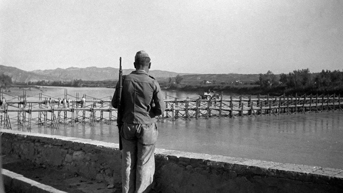 Guerra Civil Española: el miliciano sin nombre de Hans Gutmann vuelve a mirar al Ebro