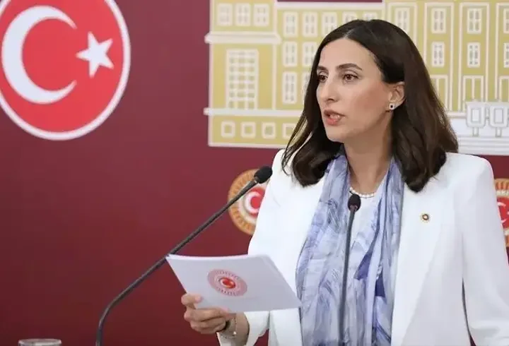 EVRİM RIZVANOĞLU KİMDİR, KAÇ YAŞINDA, NERELİ? Evrim Rızvanoğlu Siyasi Hayatı!