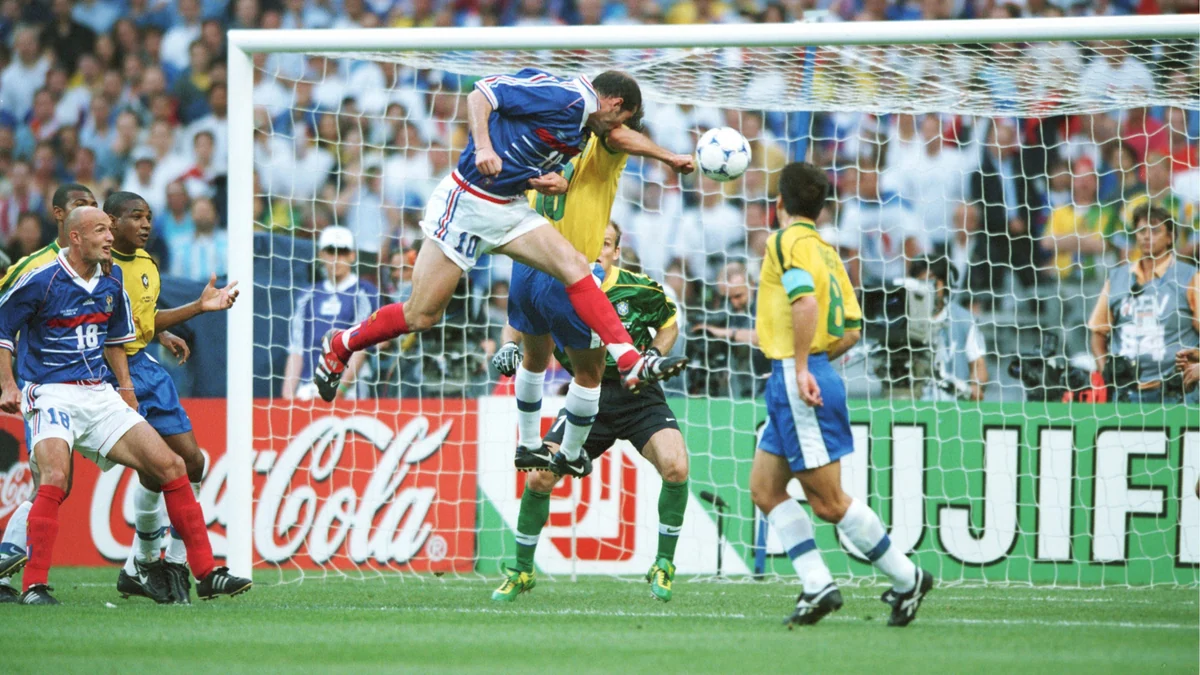 La fractura social que la Francia de 1998 apenas pudo aplazar: Zidane, Le Pen y un amistoso como detonador