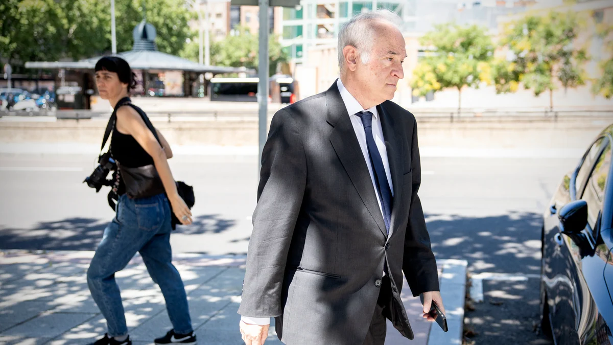 Las acusaciones piden a Peinado que impute a los directivos y técnicos de Red.es que favorecieron al empresario recomendado por Begoña Gómez