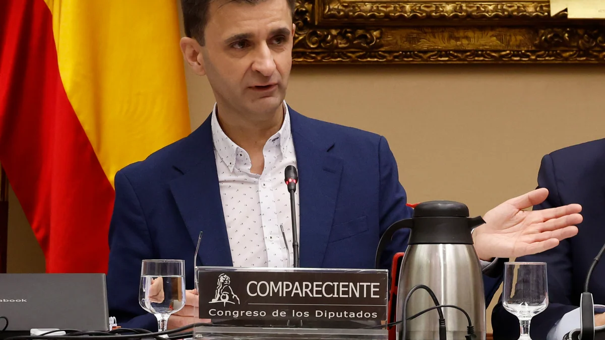 La letra pequeña del 'rescate' del Gobierno a RTVE a golpe de decreto: el resto de televisiones públicas quedan fuera y será el Estado el que asuma el 'agujero del IVA'
