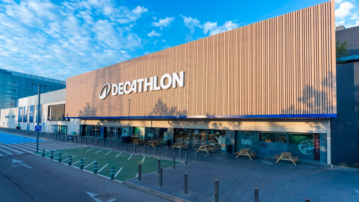 Decathlon roza los 2.000 millones de ventas en España y dispara su beneficio un 17%
