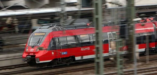 Pfingsten: Regionalzug mit mehr als 300 Passagieren in Oberbayern evakuiert