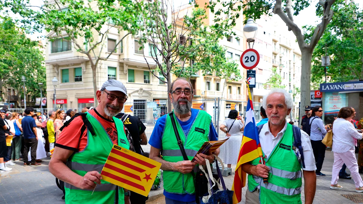 "Si Gaudí fue encarcelado por hablar catalán, cómo no vamos a presionar para que el Papa lo hable en la Sagrada Familia"