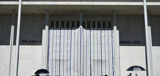 Kennedy Center: Donald Trumps Name verschwindet von der Fassade