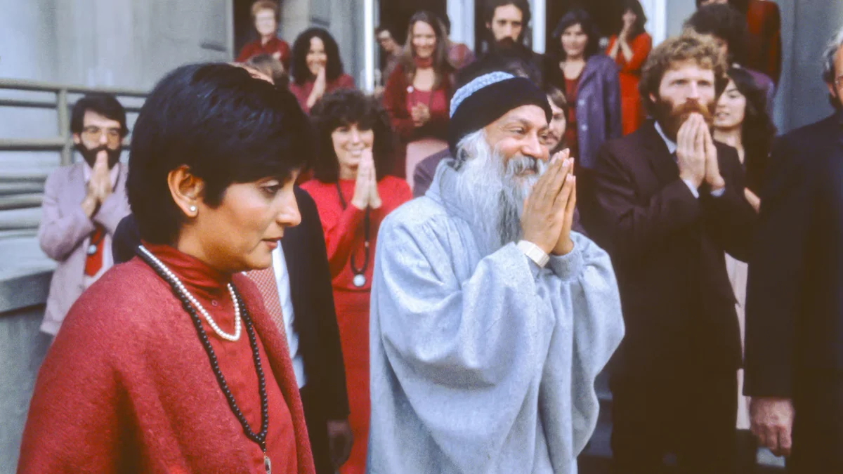 Cuando Osho quiso conquistar Estados Unidos: un rancho enorme, un ejército privado, discípulos esclavos y un ataque bioterrorista
