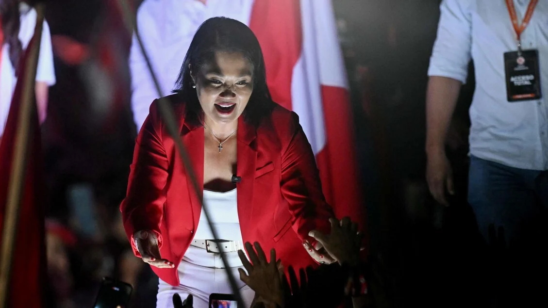 Perù al voto, sfida aperta tra Sanchez e Fujimori