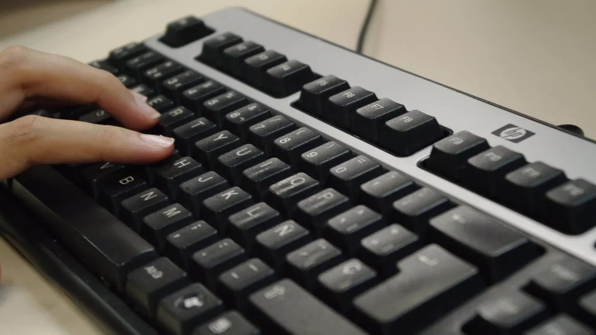 Por qué las letras del teclado no están en orden alfabético