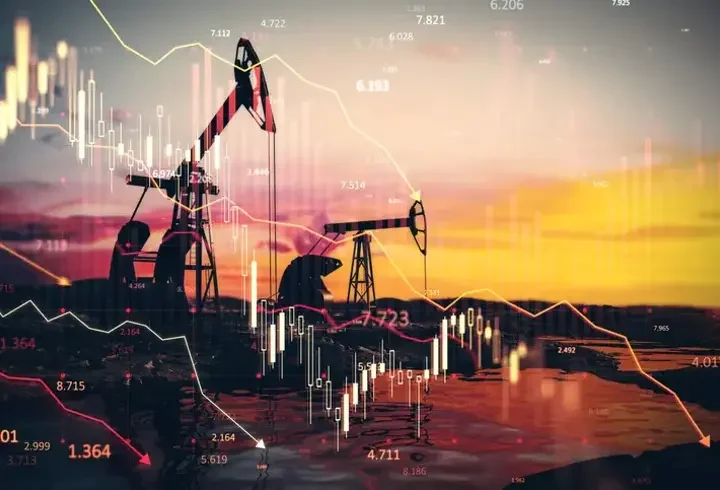 Petrol piyasasında hareketli gün! Hürmüz Boğazı ve OPEC kararları yakından izleniyor