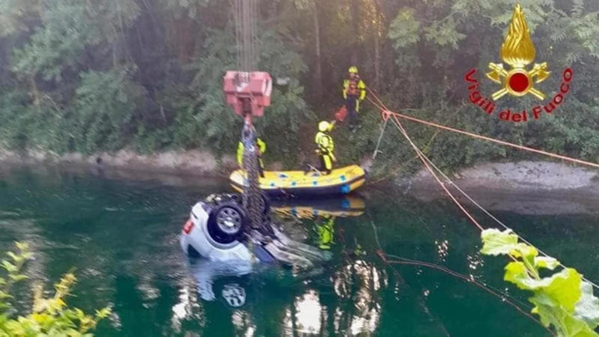 Ragazzi morti a Senago, il diciottenne alla guida: “Chiedo scusa a tutti”. Ma non risponde al gip