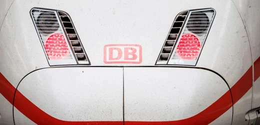 Hessen: ICE fährt bei Hanau in Schafsherde – Bahnstrecke gesperrt