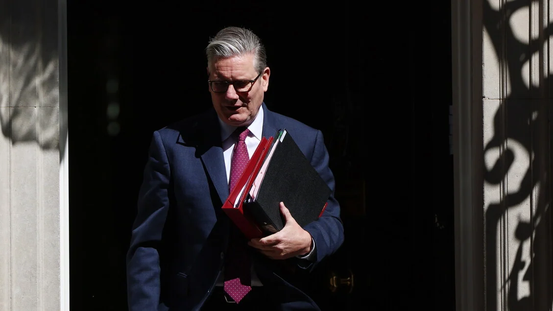 Starmer: 'Non intendo farmi da parte e lasciare il Paese nel caos'