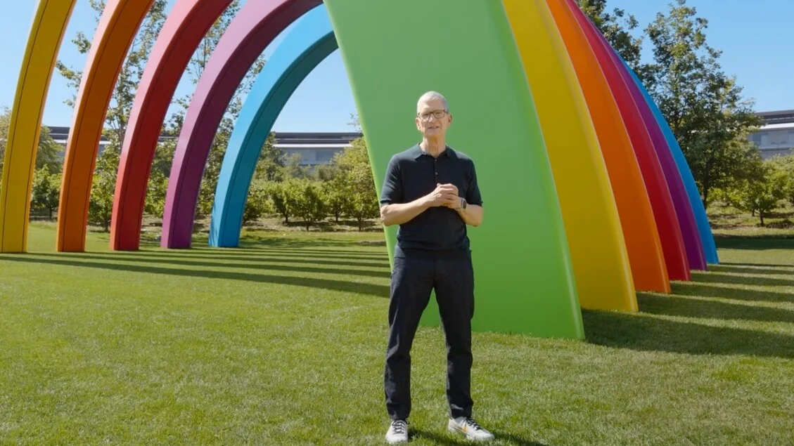 Apple rilancia sull'intelligenza artificiale e svela la nuova Siri AI