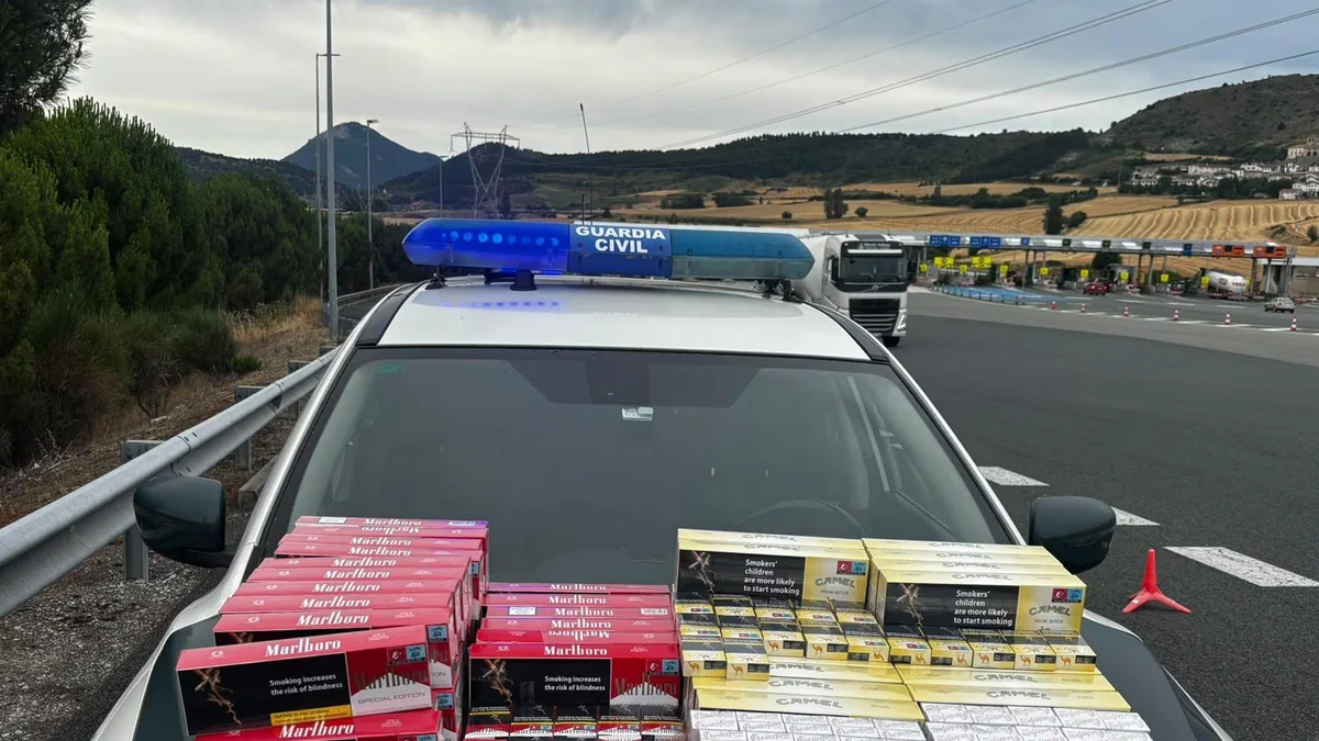 Interceptado un vehículo con 600 cajetillas de tabaco de contrabando en el peaje de Zuasti