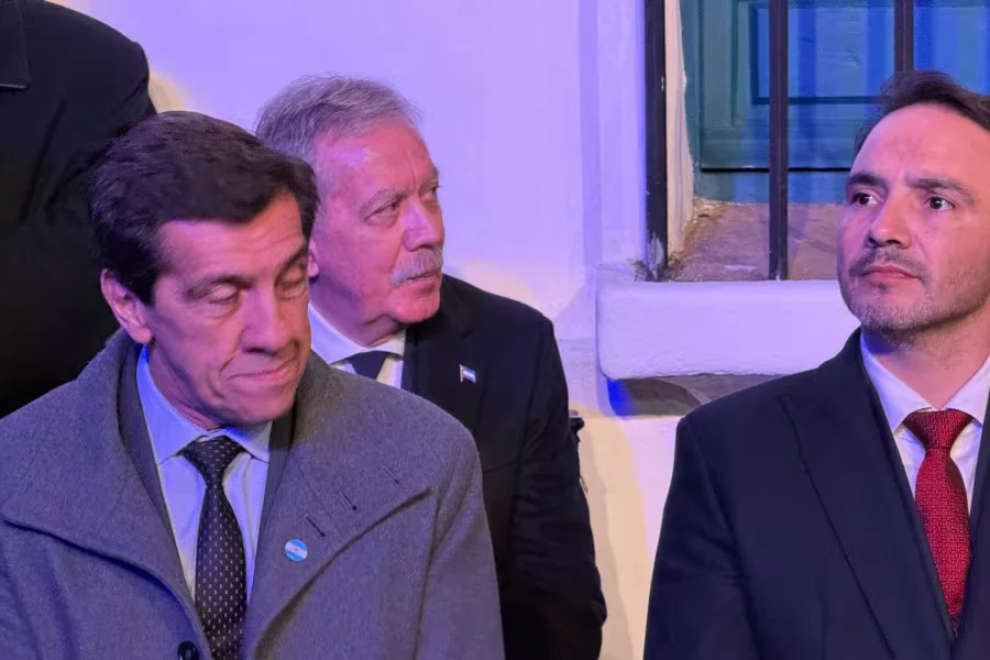 Tras el acto por el Día de la Independencia, el gobernador de Santiago del Estero pidió más recursos y obras para las provincias