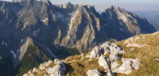 Hoher Göll: 59-jähriger Bergsteiger stürzt in den Alpen tödlich ab