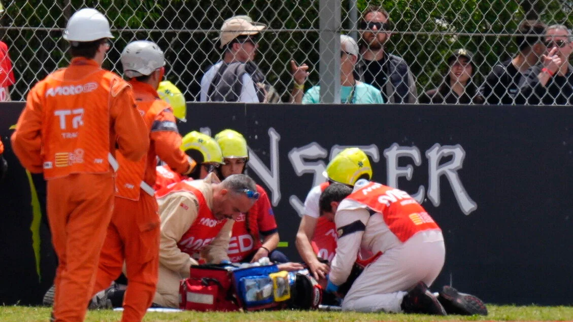 MotoGp: Gp Catalogna, gara interrotta per un incidente tra Acosta e Alex Marquez