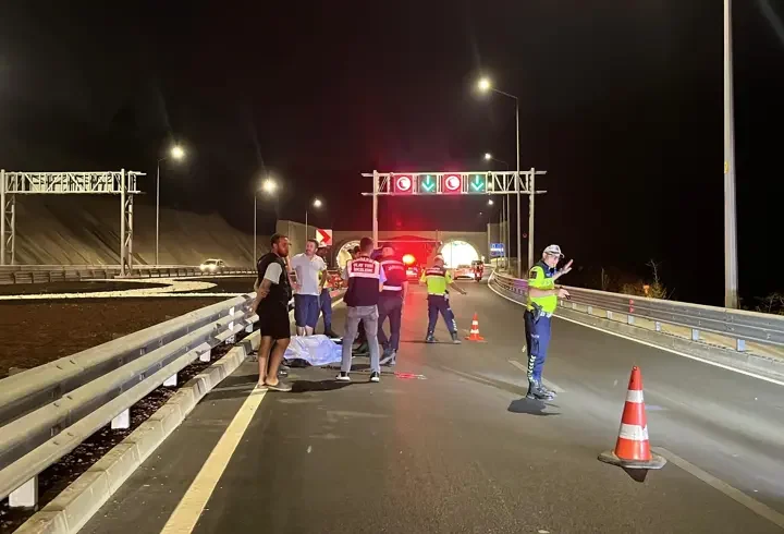 Bariyere çarpan motosikletin sürücüsü hayatını kaybetti