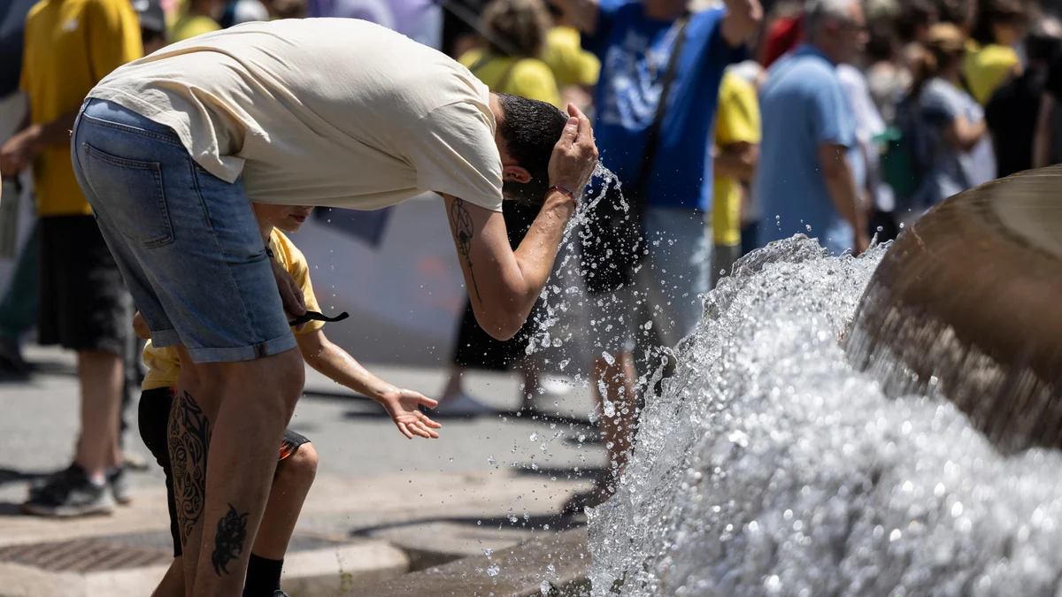 La Aemet advierte de la llegada de la primera ola de calor del verano a España