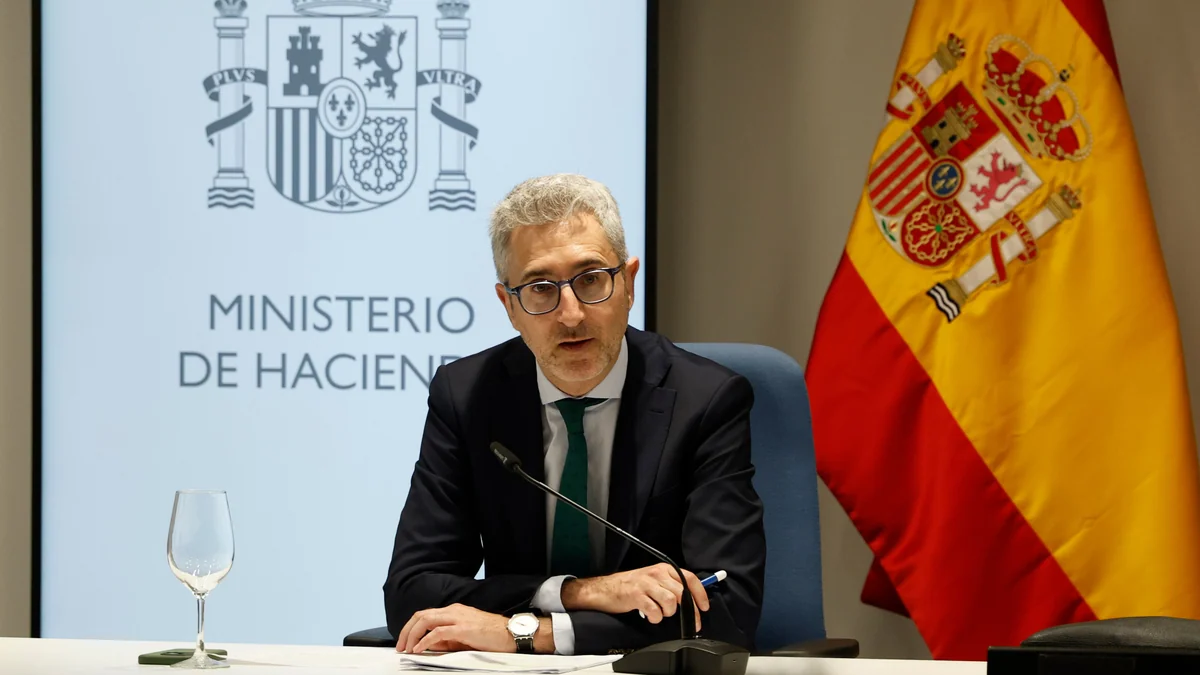 Hacienda renueva la cúpula de la Agencia Tributaria con el nombramiento de Antonio Ansón como director
