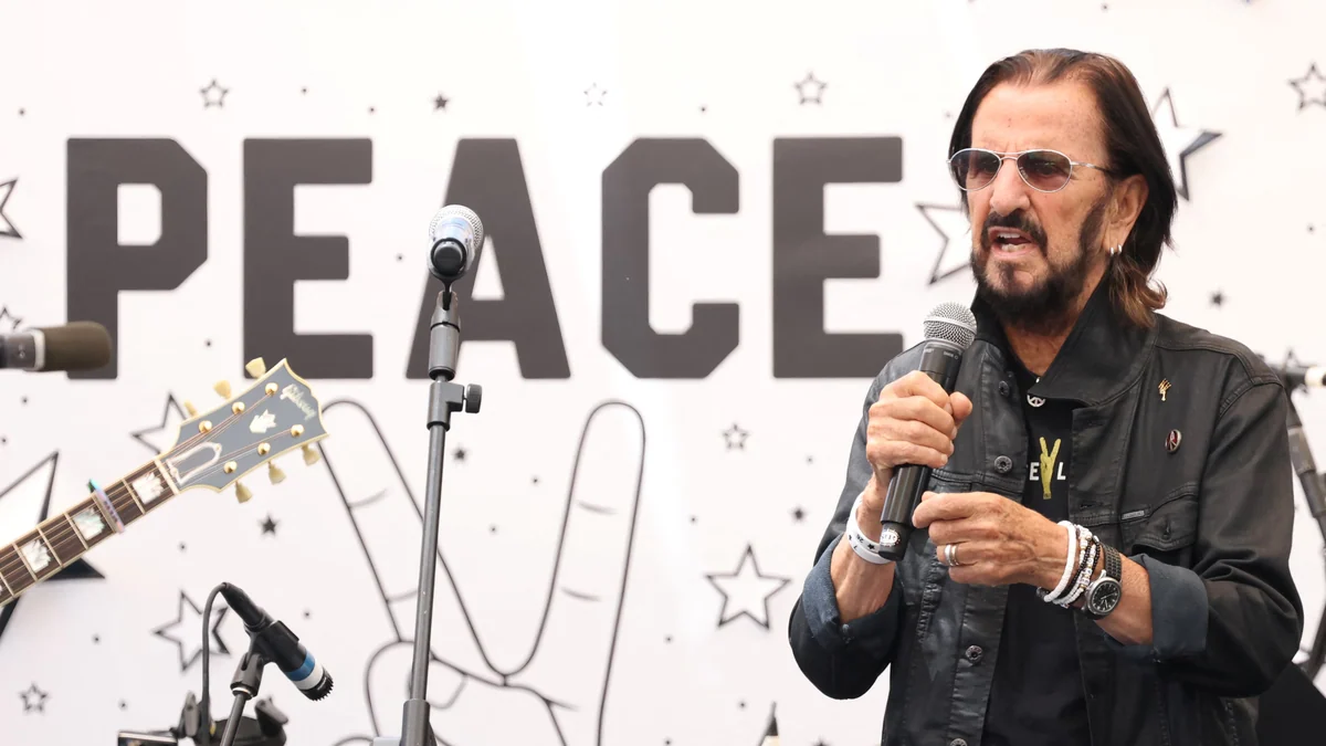 Ringo Starr celebra sus 86 años con un doctorado honoris causa