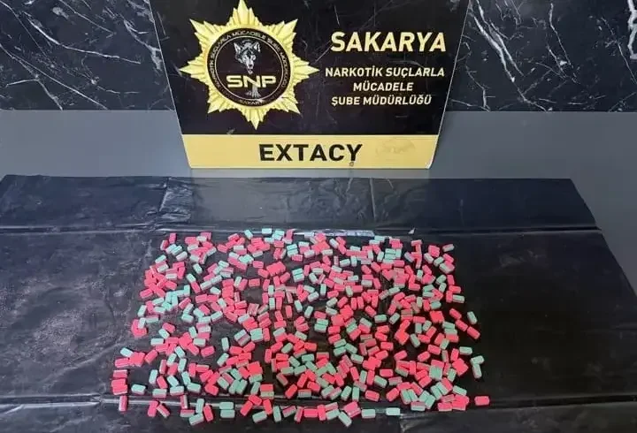 Sakarya'da uyuşturucu operasyonu: 2 tutuklama