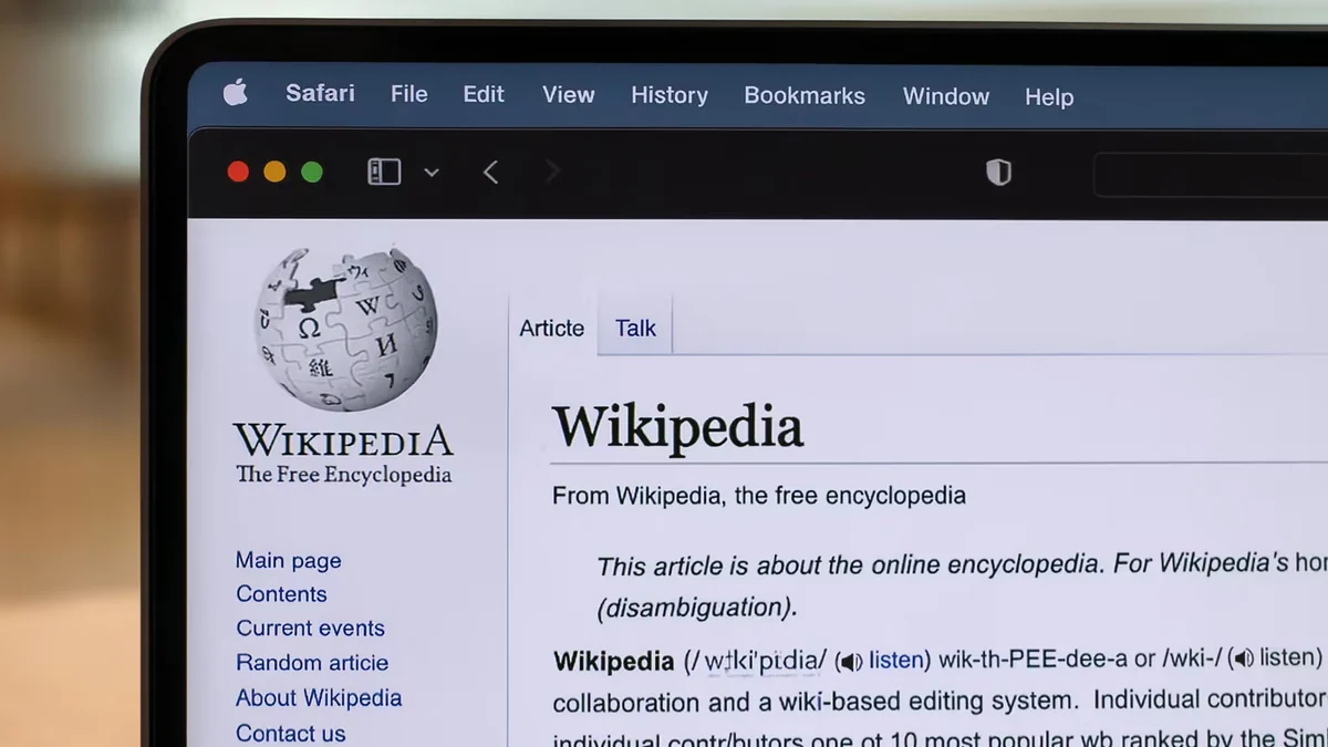 Wikipedia en riesgo: editores amenazan con huelga por despidos en su equipo