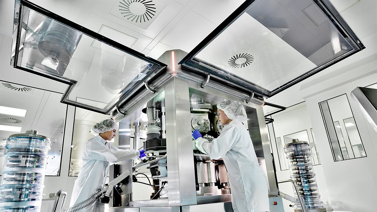 Así es la única fábrica de Europa que produce amoxicilina de principio a fin