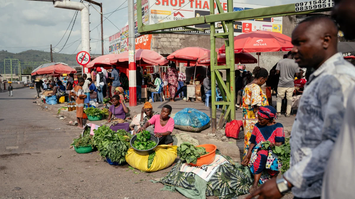 F.A.Z. Frühdenker: Wie gefährlich ist die neue Variante des Ebola-Virus?