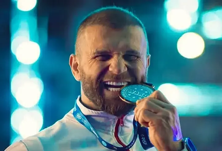 Milli sporcu hiç maç yapmadan Türkiye şampiyonu oldu