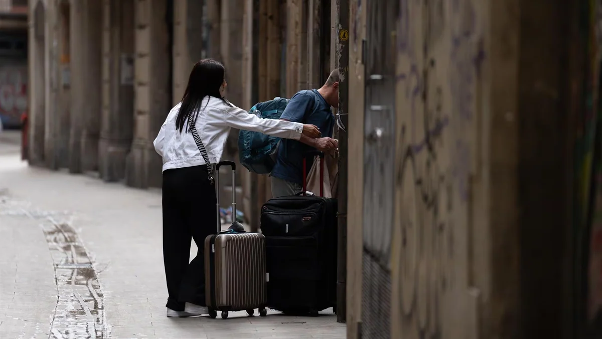 El negocio del alquiler turístico se enfría: cae la inversión y aumentan las ventas de pisos vacacionales