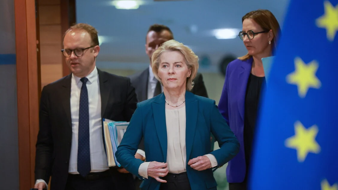 Von der Leyen: 'Presto misure contro la dipendenza creata dai social'