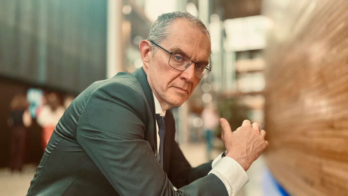 Andrzej Poczobut, periodista y Premio Sajarov: "Si Putin quisiera a Bielorrusia en la guerra, ya lo habría hecho"