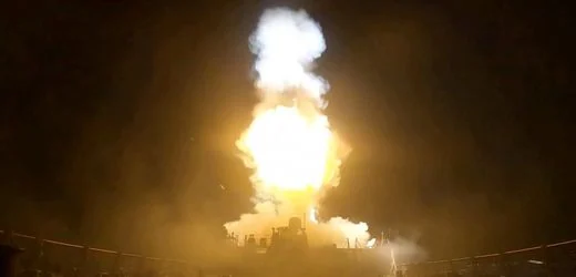 Iran-Krieg: Neue Angriffe der USA auf Iran und die Gegenschläge lassen Ölpreise ansteigen