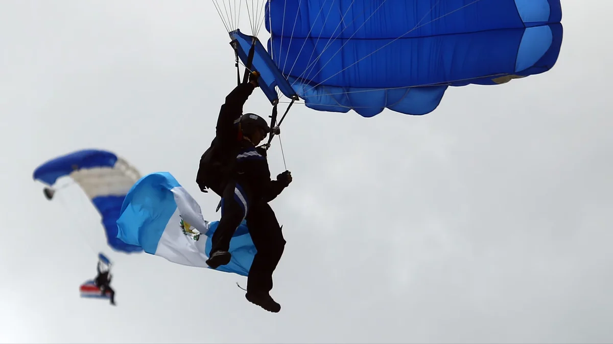 Desfiles del 15 de septiembre en Honduras no tendrán exhibición de paracaidistas en el Estadio Nacional