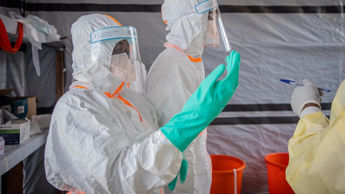 Evacuado a Alemania desde RDC un segundo ciudadano estadounidense contagiado con ébola