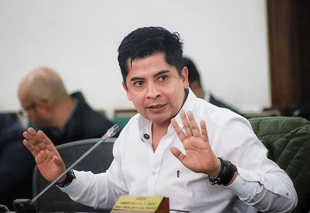Ariel Ávila aseguró que el Gobierno de Abelardo de la Espriella buscaría saltarse el Congreso: “Como cualquier dictadorzuelo”