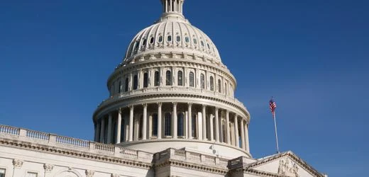 Ukraine: US-Repräsentantenhaus stimmt für neues Hilfspaket und Nato-Kurs