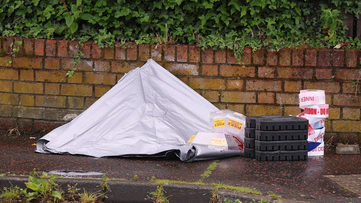 Protestas violentas contra los inmigrantes en Belfast tras el intento de un hombre de origen sudanés de decapitar a otro
