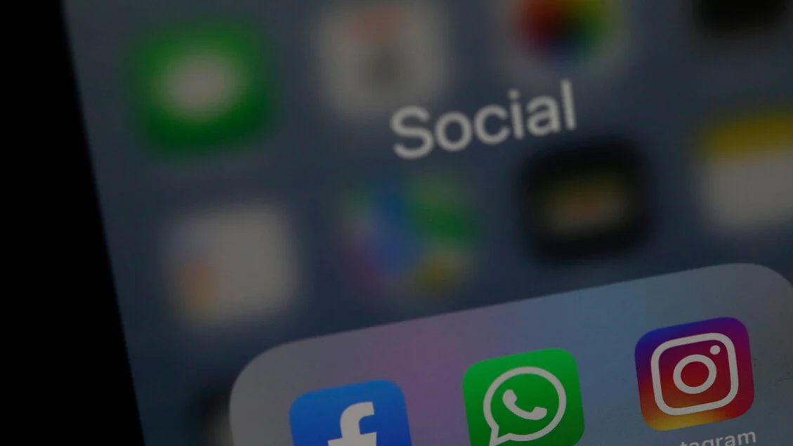 Meta lancia abbonamenti per Facebook, Instagram e WhatsApp. Personalizzazione e IA