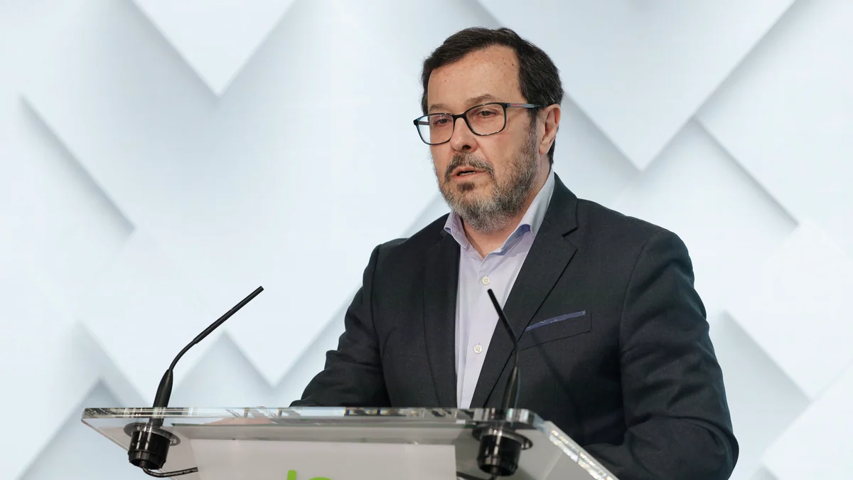 Vox apremia a Juanma Moreno a iniciar una negociación tras las elecciones andaluzas: "¿Ahora no está bloqueando él?"