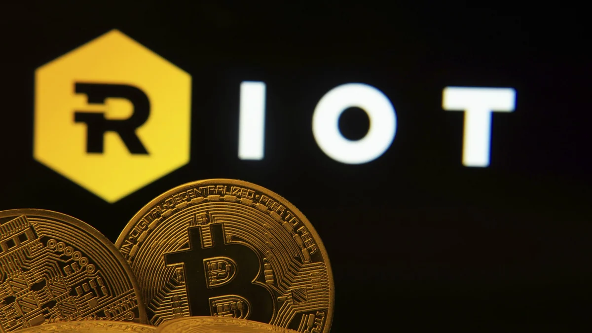 Wie Riot seinen Wandel mit Bitcoin finanziert