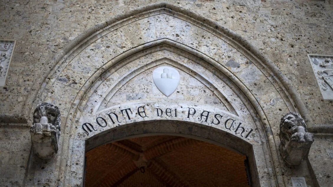 Al via il cda di Mps, sul tavolo la proposta di Banco Bpm e l'Opas di Intesa