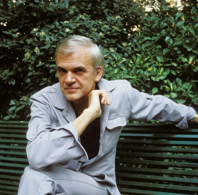 Milan Kundera y su esposa reciben sepultura en Brno, la ciudad natal del escritor checo