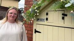 Home baker shuts cake shed over 'ridiculous' rules