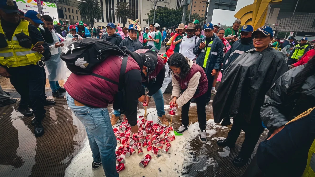 CDMX decomisa más de 5 mil bebidas alcohólicas y retira 387 puestos durante operativo por el México vs Inglaterra
